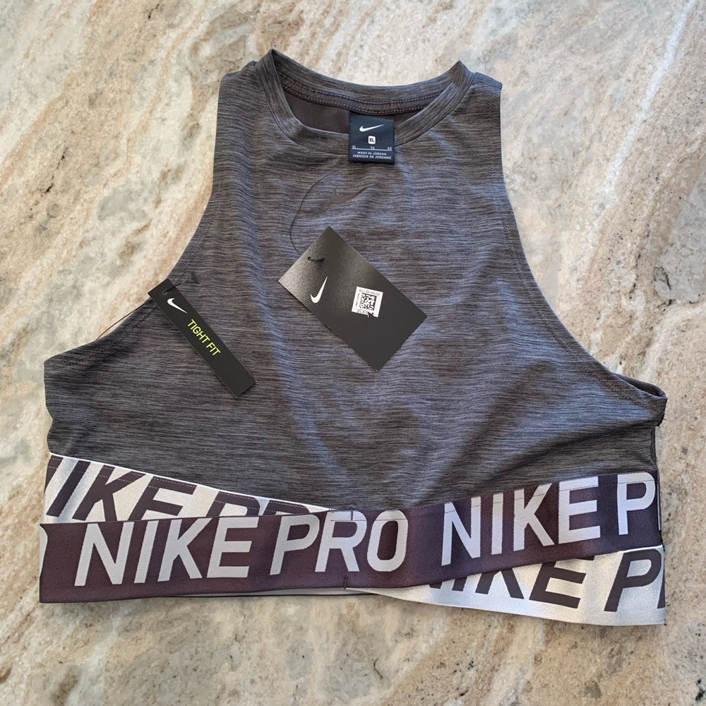 ❌SOLD❌ Nike Women's Pro Cropped Tank Top - Picture 4 of 5